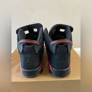 Infrared Jordans (classics) lightly worn size 6 youth